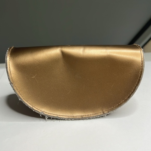Gucci Large Aviator Sunglasses Case Clutch - Picture 4 of 9